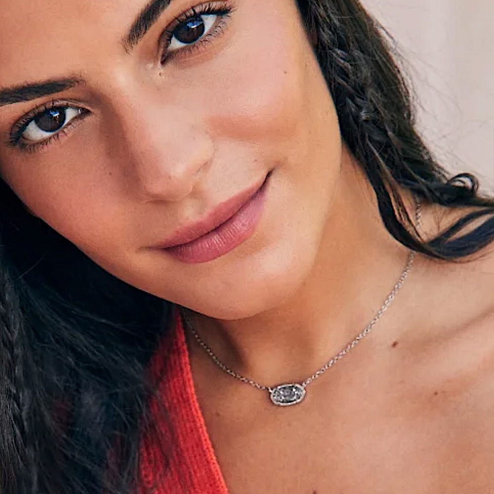 π HP π Kendra Scott Silver Pendant Drusy Necklace - Picture 9 of 9